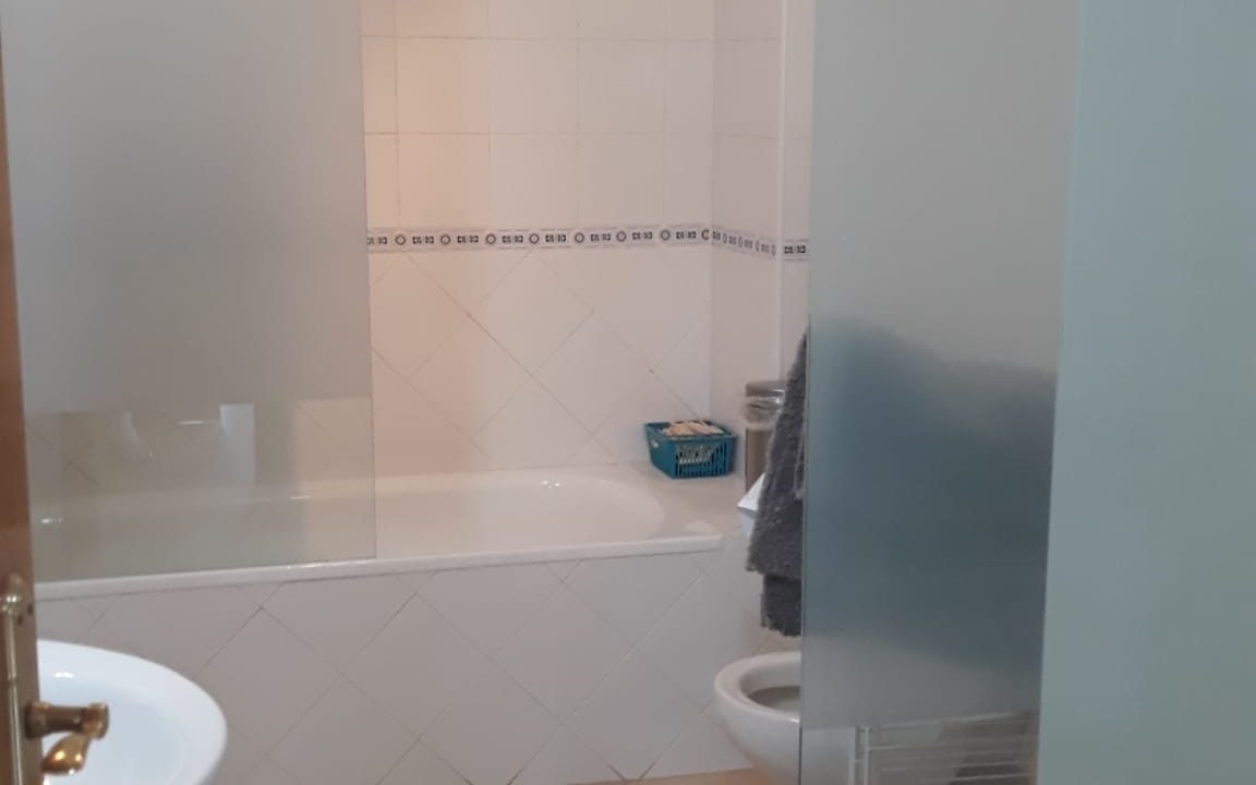 e4864517-1372-4768-abc1-7453bcb9669c