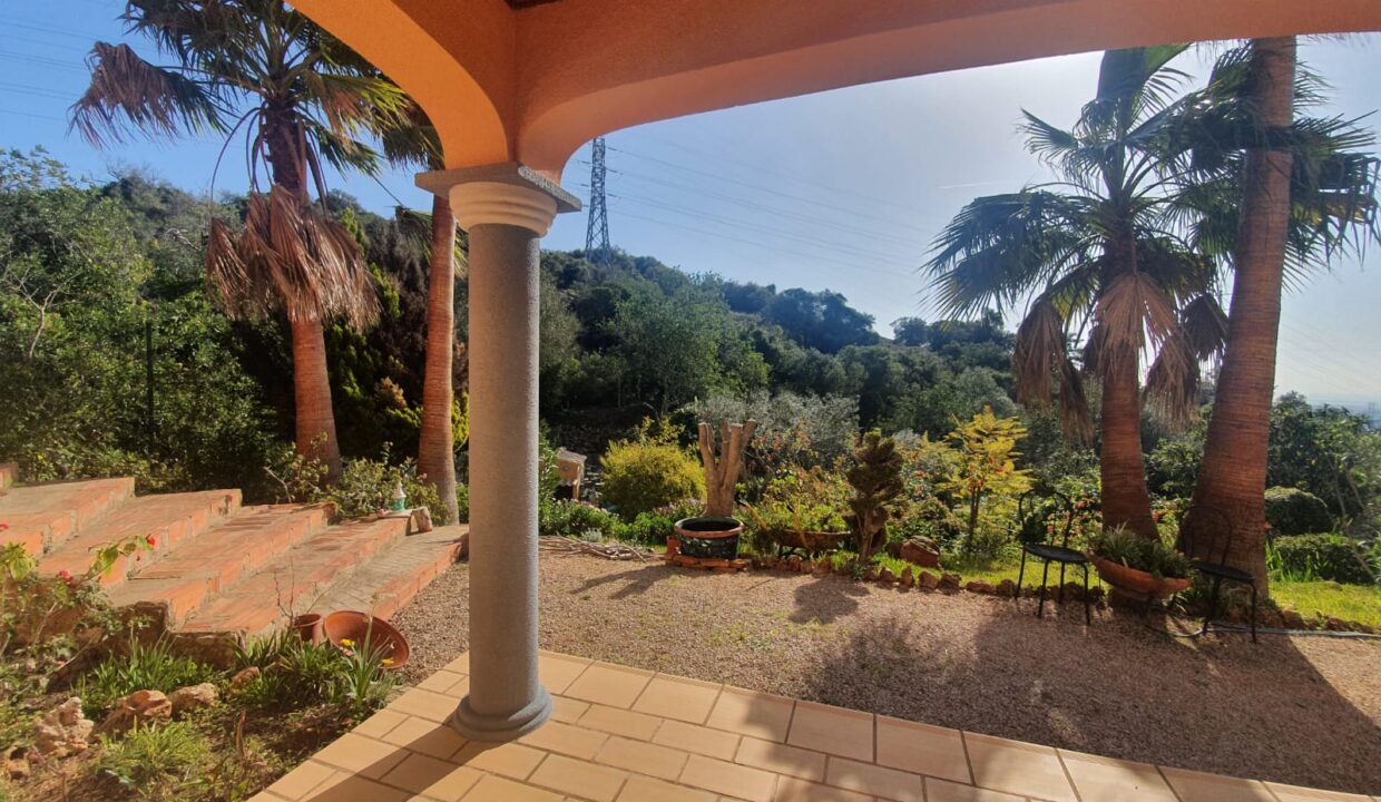 13cfe2e8-889e-4f20-aee6-05a4127315d3