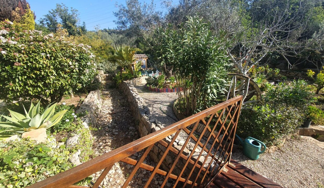 a2f15692-1bc1-4345-a3a3-af80555cecff