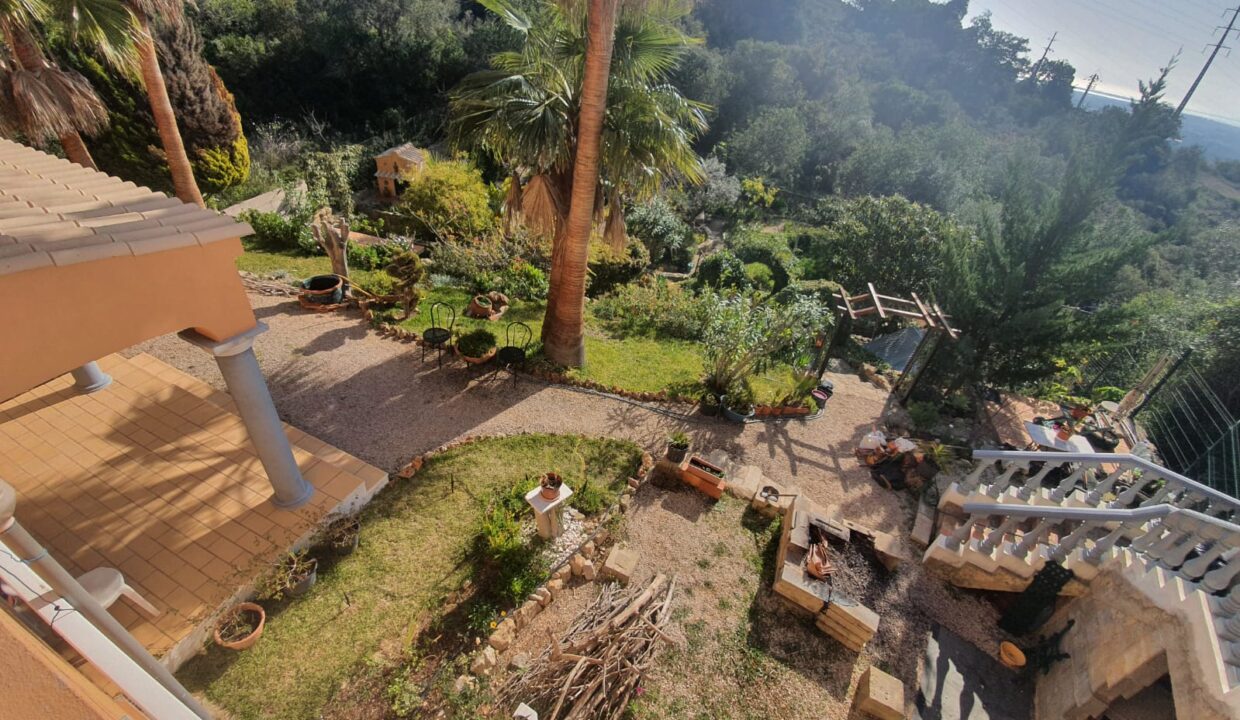 b434daf2-93af-4e66-9a92-d18f79d256b6