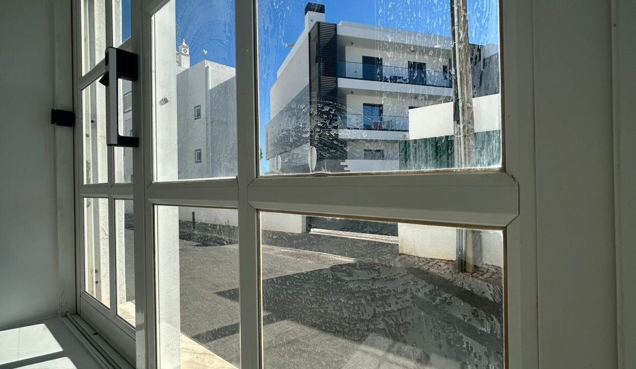 WhatsApp Image 2025-09-11 at 17.03.03 (1)