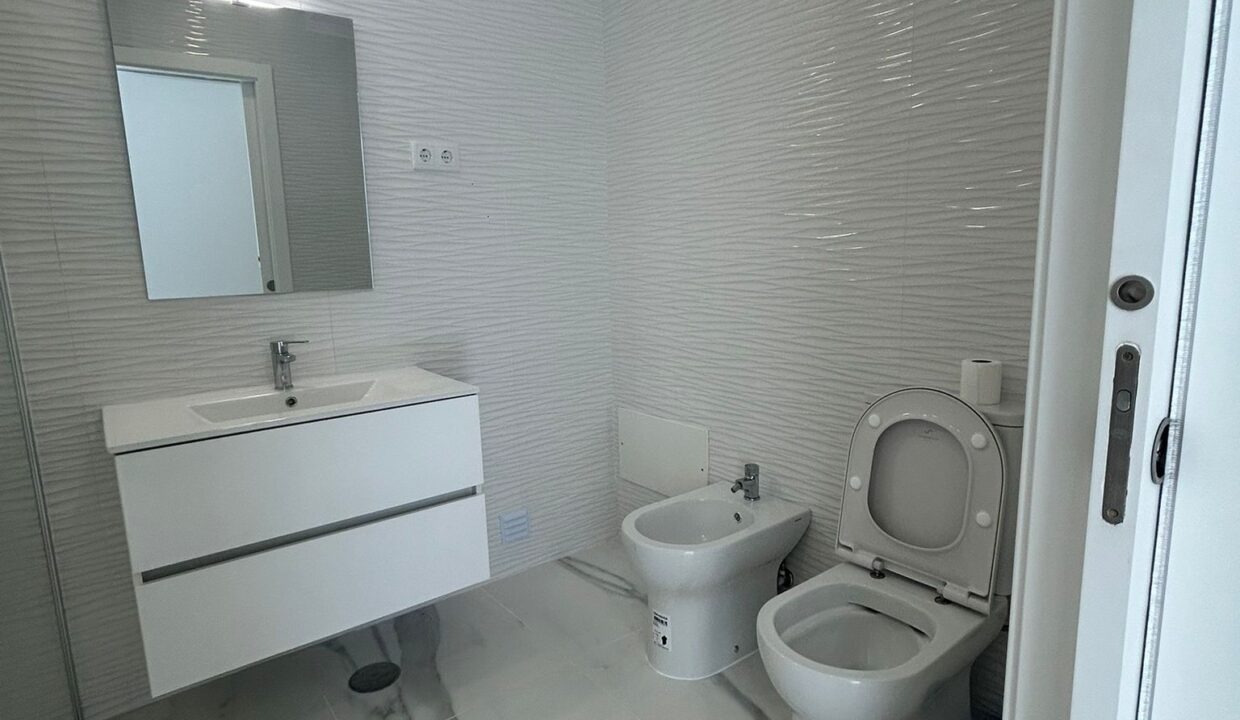 WhatsApp Image 2025-09-11 at 17.03.04 (1)