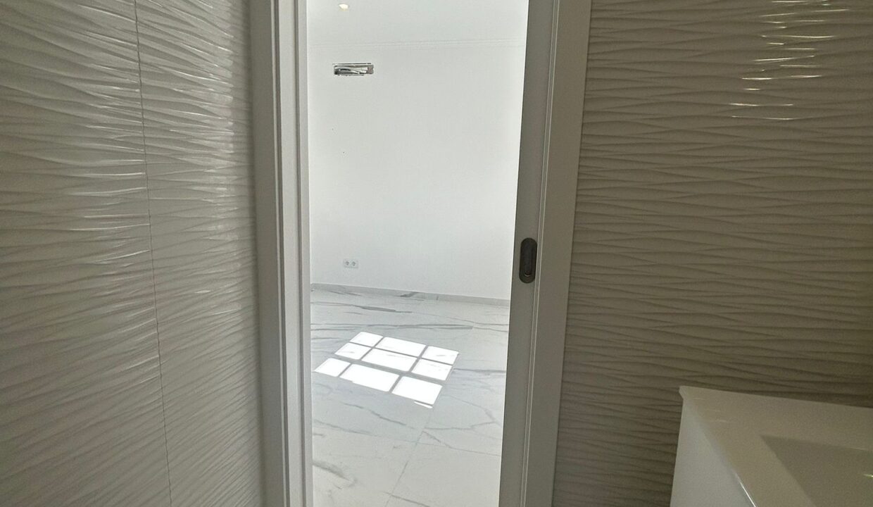 WhatsApp Image 2025-09-11 at 17.03.04 (12)