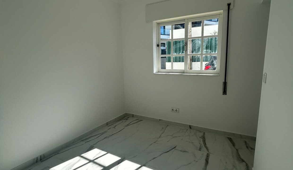 WhatsApp Image 2025-09-11 at 17.03.04