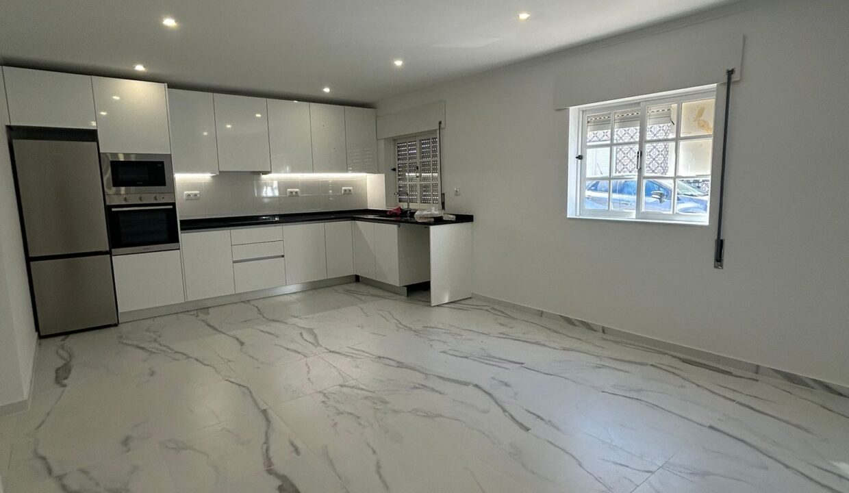 WhatsApp Image 2025-09-11 at 17.03.06