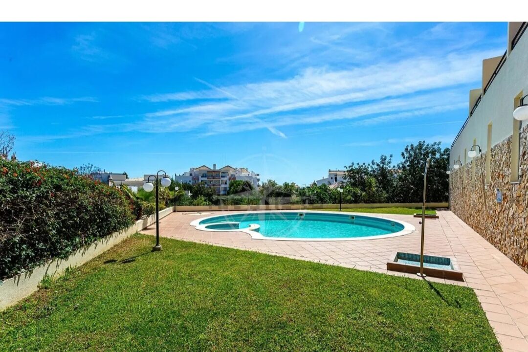 WhatsApp Image 2025-02-16 at 21.00.03