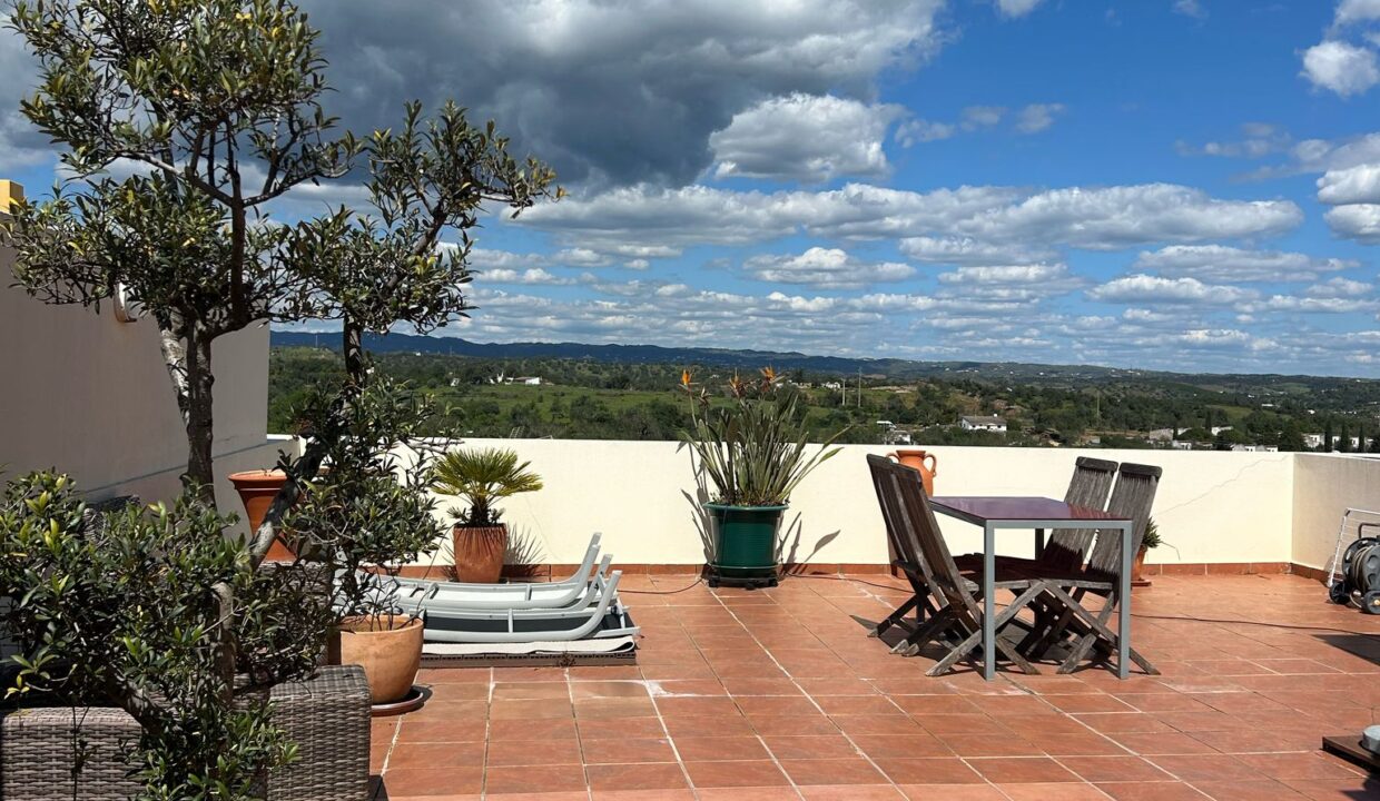 WhatsApp Image 2025-03-28 at 12.44.30